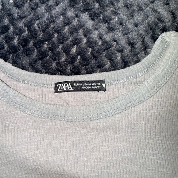 Zara Light Gray Ribbed Top - Picture 2 of 4